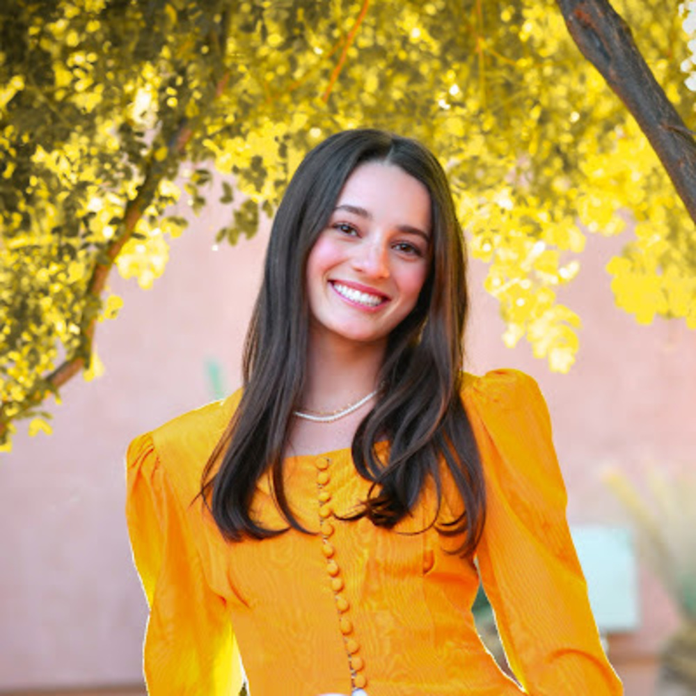 Meet your Posher, Elise